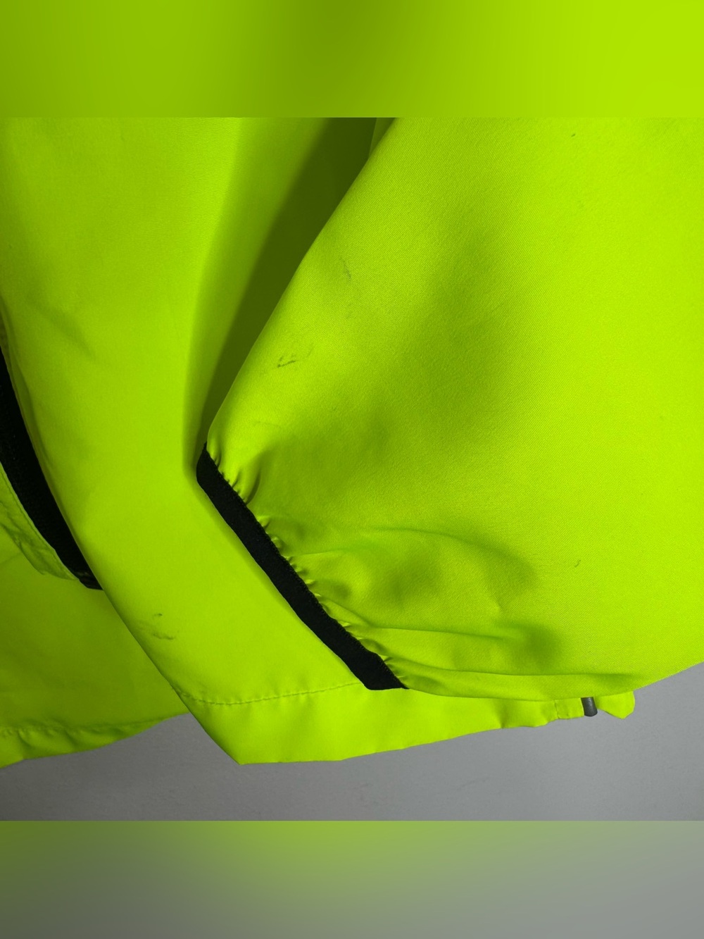 Pearl Izumi Women’s Lightweight Shell Cycling Jacket Medium Bright Green Zip - Picture 9 of 11